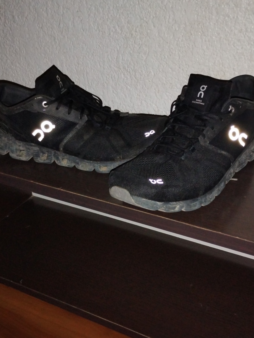 On Running Black Men’s Athletic Cloud-Inspired Sneakers